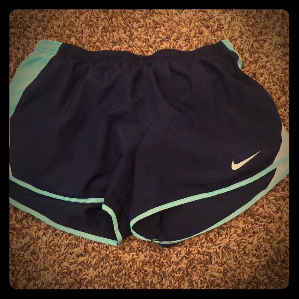 Nike Navy running shorts! 🏃🏼‍♀️